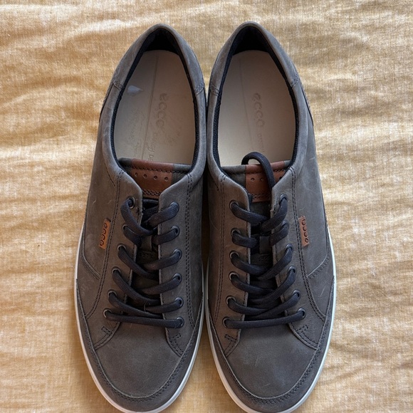 ECCO Men's Soft 7 Leather Sneaker - Picture 3 of 17